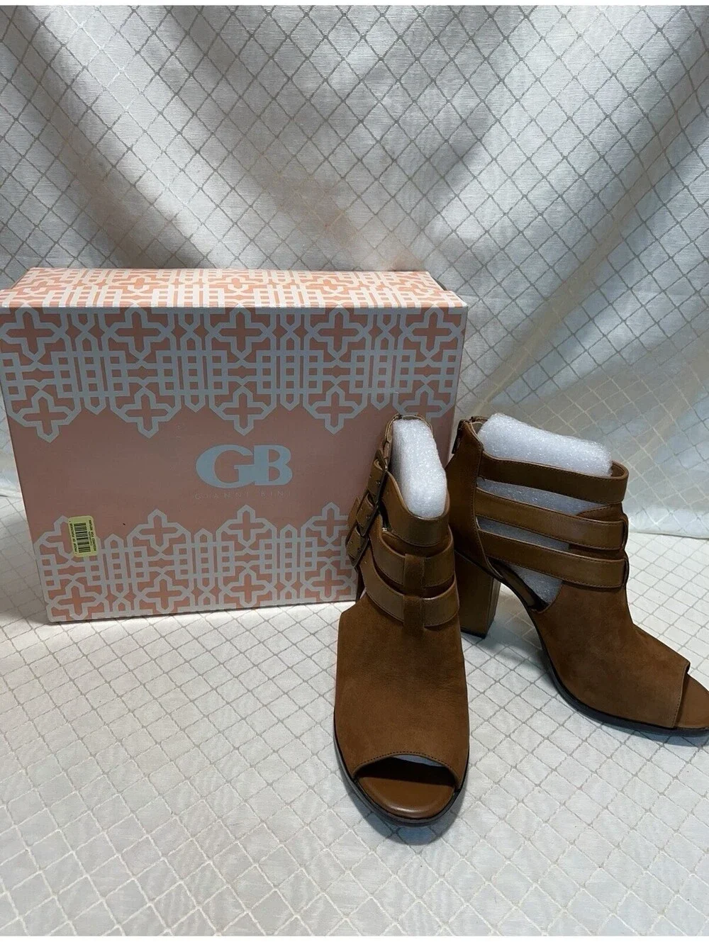 Gianni Bini Peep Toe tan leather Heel Booties: Size 7.5